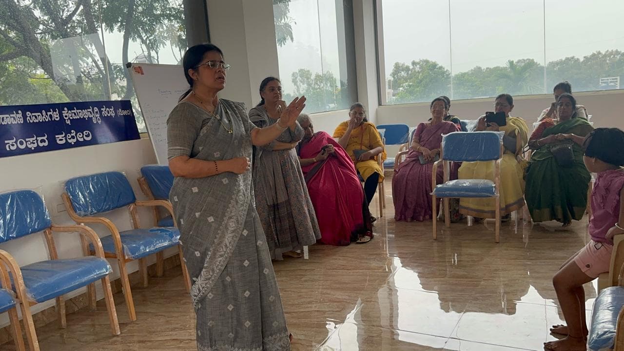 Parents and facilitators gathered during a Sankalpa For Change workshop